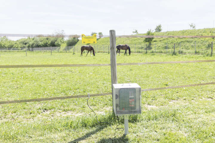 AKO Elektrifizierbarer Metall-Akkukasten